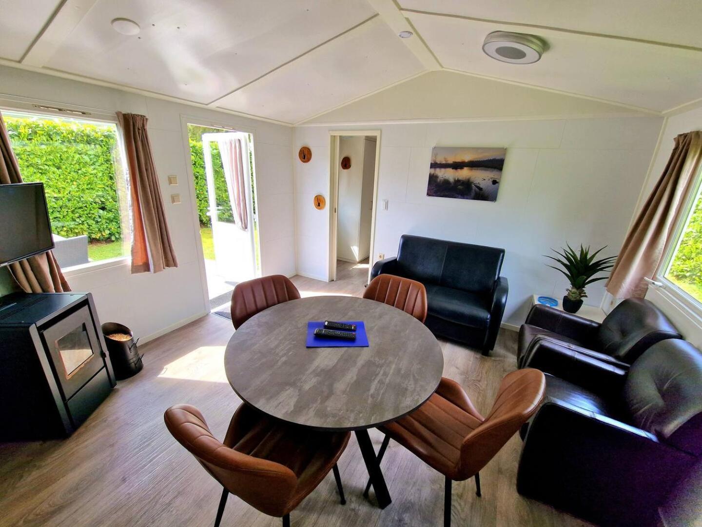 Charmante Woning Op Rustig Park Met Fietsen Epe Extérieur photo